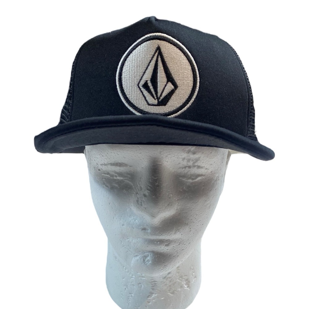 2015 Volcom New Era Trucker Snapback Hat Black Logo Embroidered White